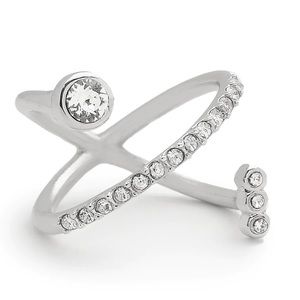 Melissa Lovy silver tone ring with faux stones. Well maintained. Size 6.